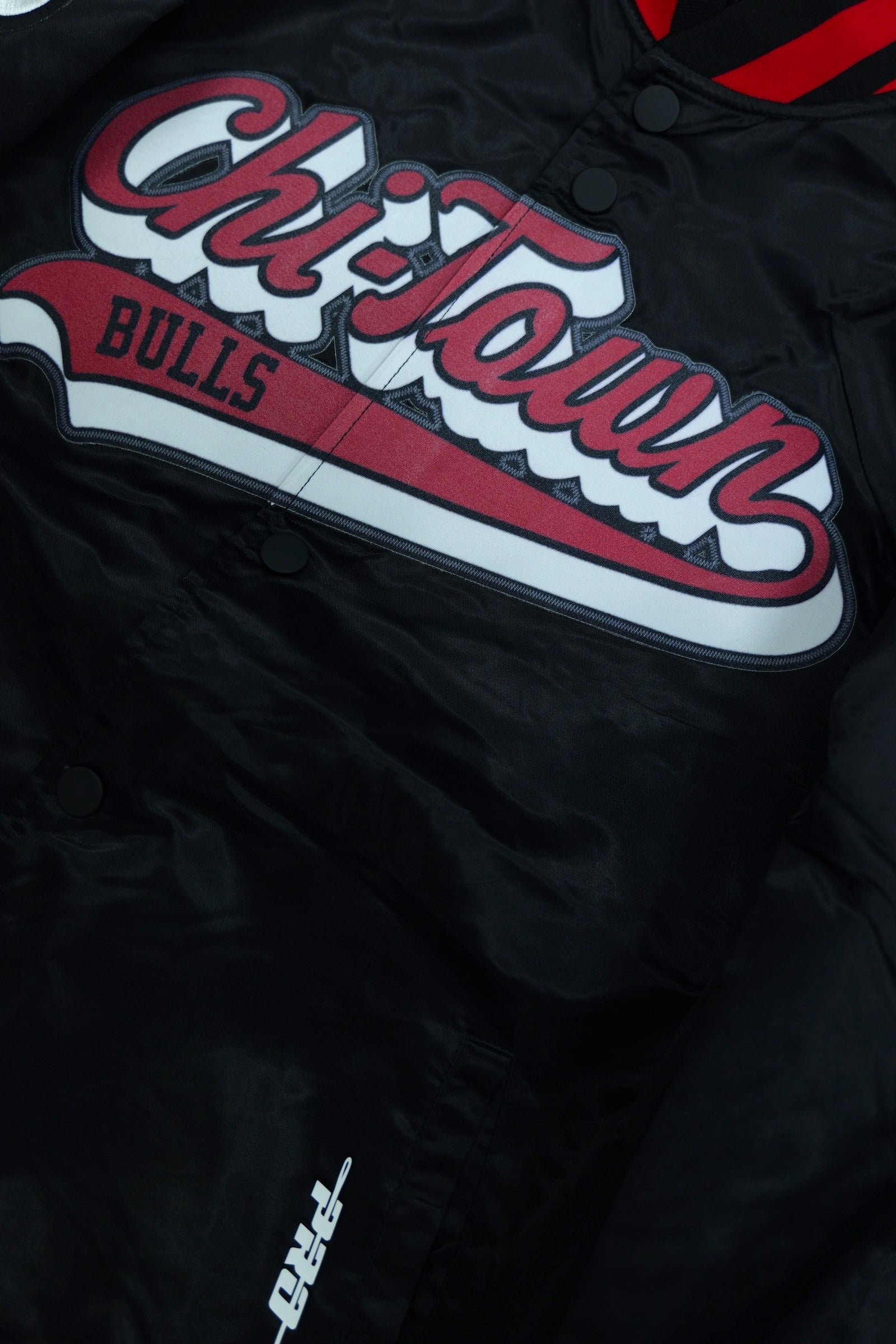 Pro Standard Chicago Bulls Chi-Town Satin Jacket
