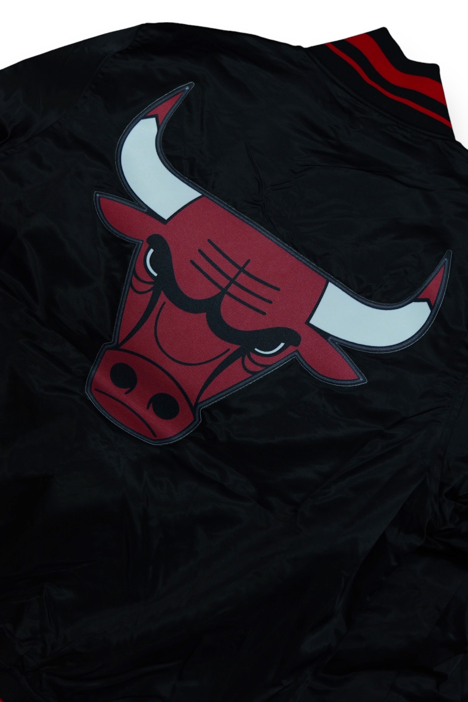 Pro Standard Chicago Bulls Chi-Town Satin Jacket