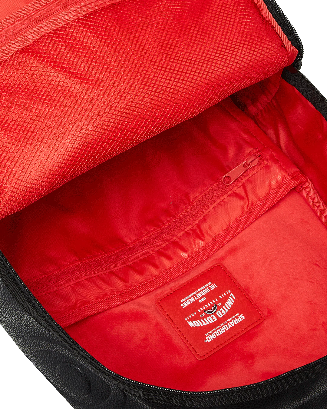 Sprayground - Shark Central Metro Hunt Backpack