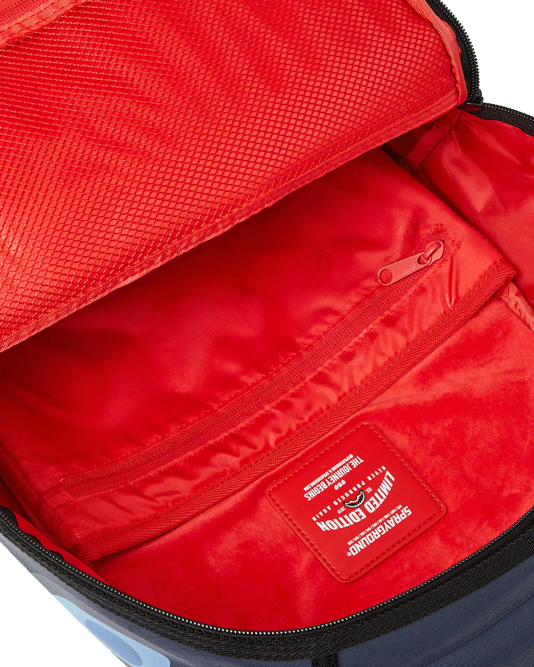 Sprayground -Shark Central Late Arrival Dlxsv Backpack