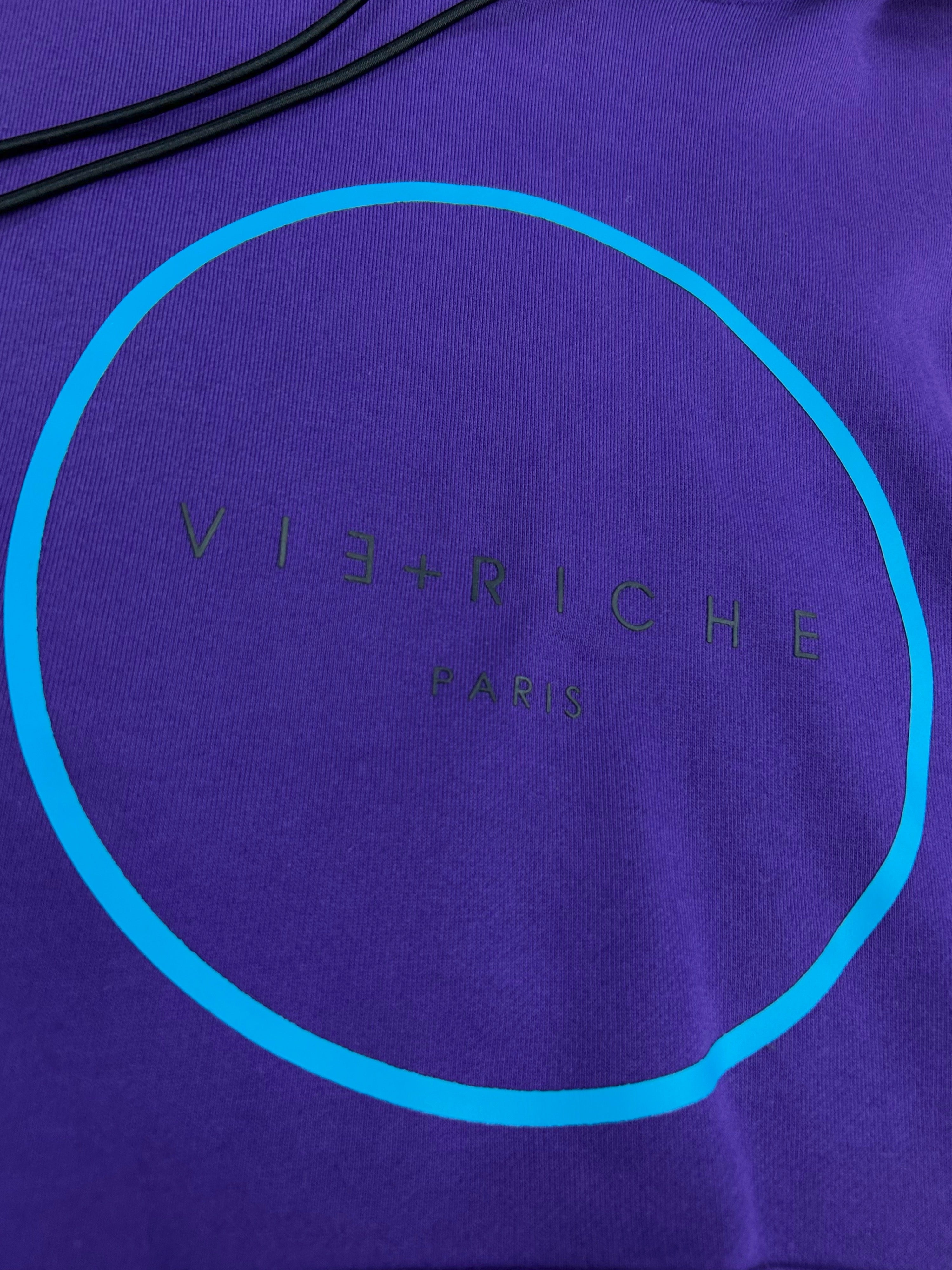 Vie Riche Anime Sweatsuit