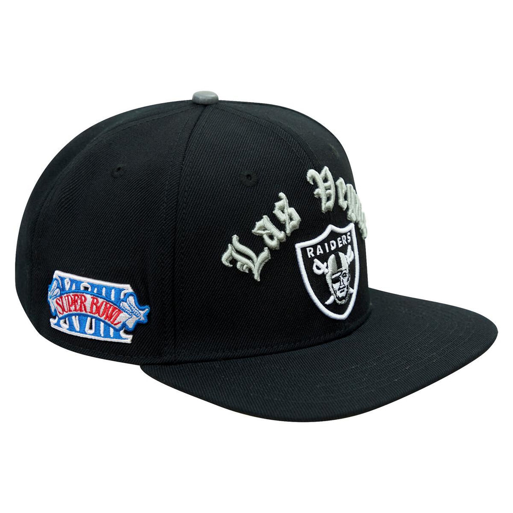 Pro Standard Las Vegas Raiders Old English Snapback