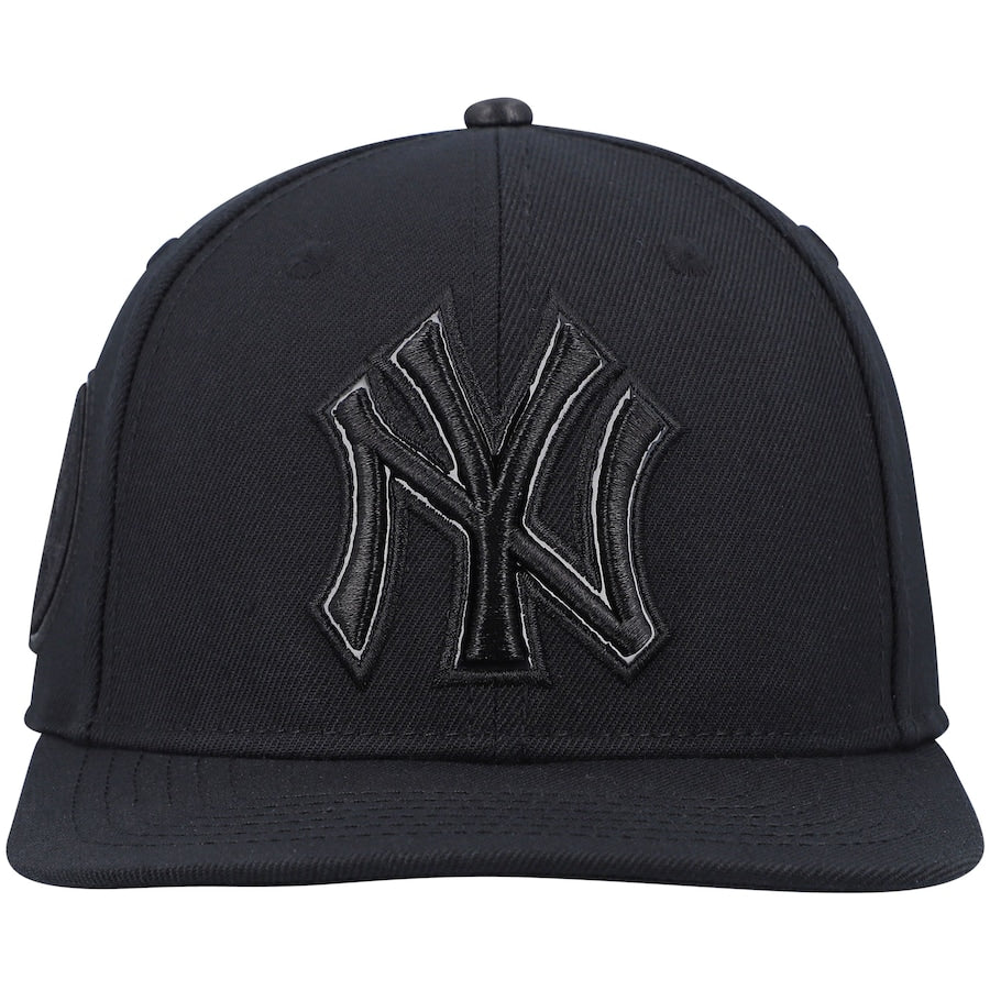 Pro Standard New York Yankees Triple Black Wool Snapback Hat