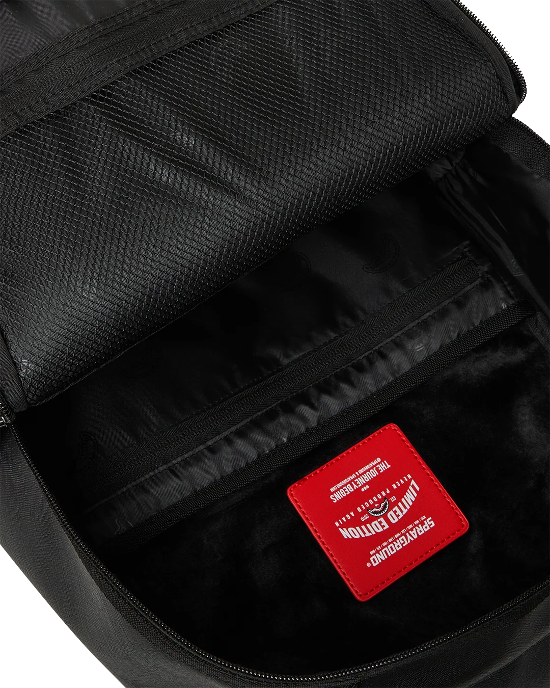 Sprayground - The Golden Fang Shark Backpack