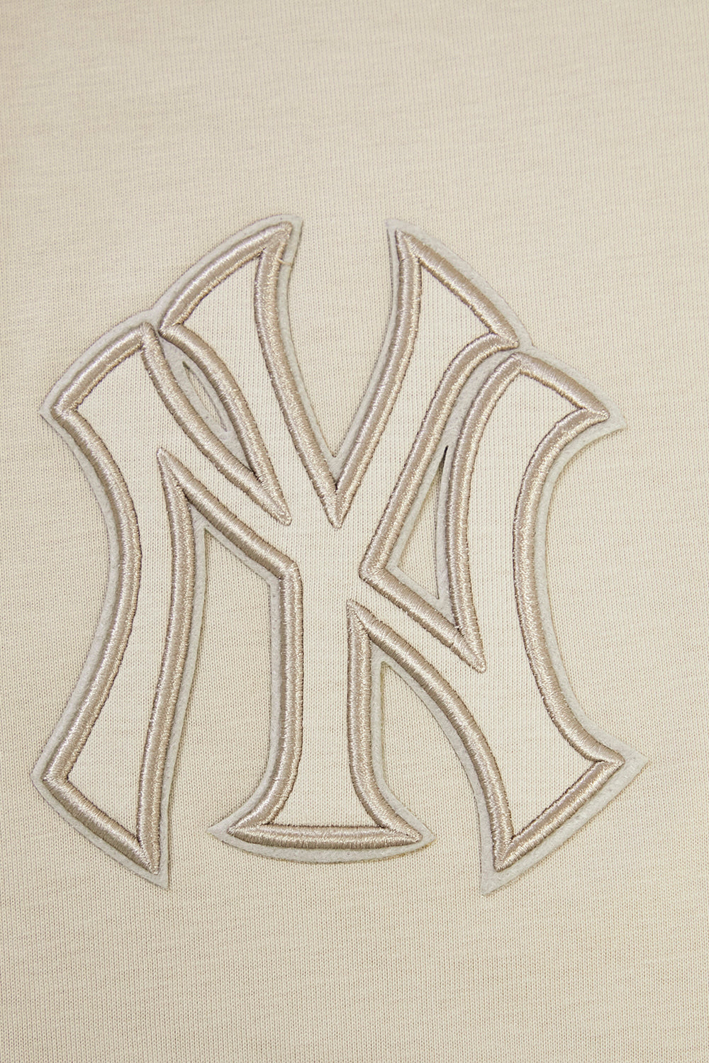 Pro Standard New York Yankees Neutral CJ Drop Shoulder Tee