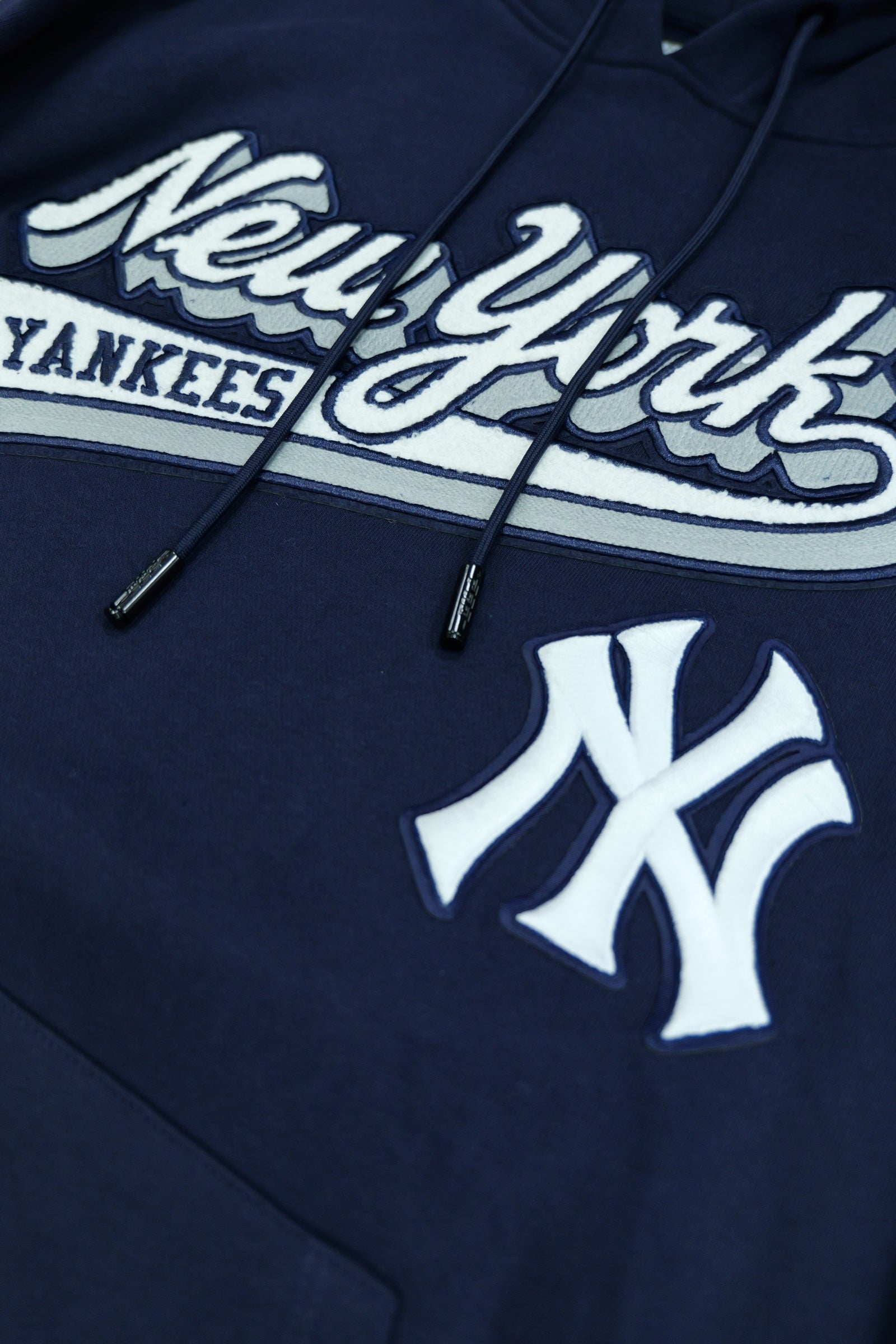 Pro Standard New York Yankees Sweatsuit