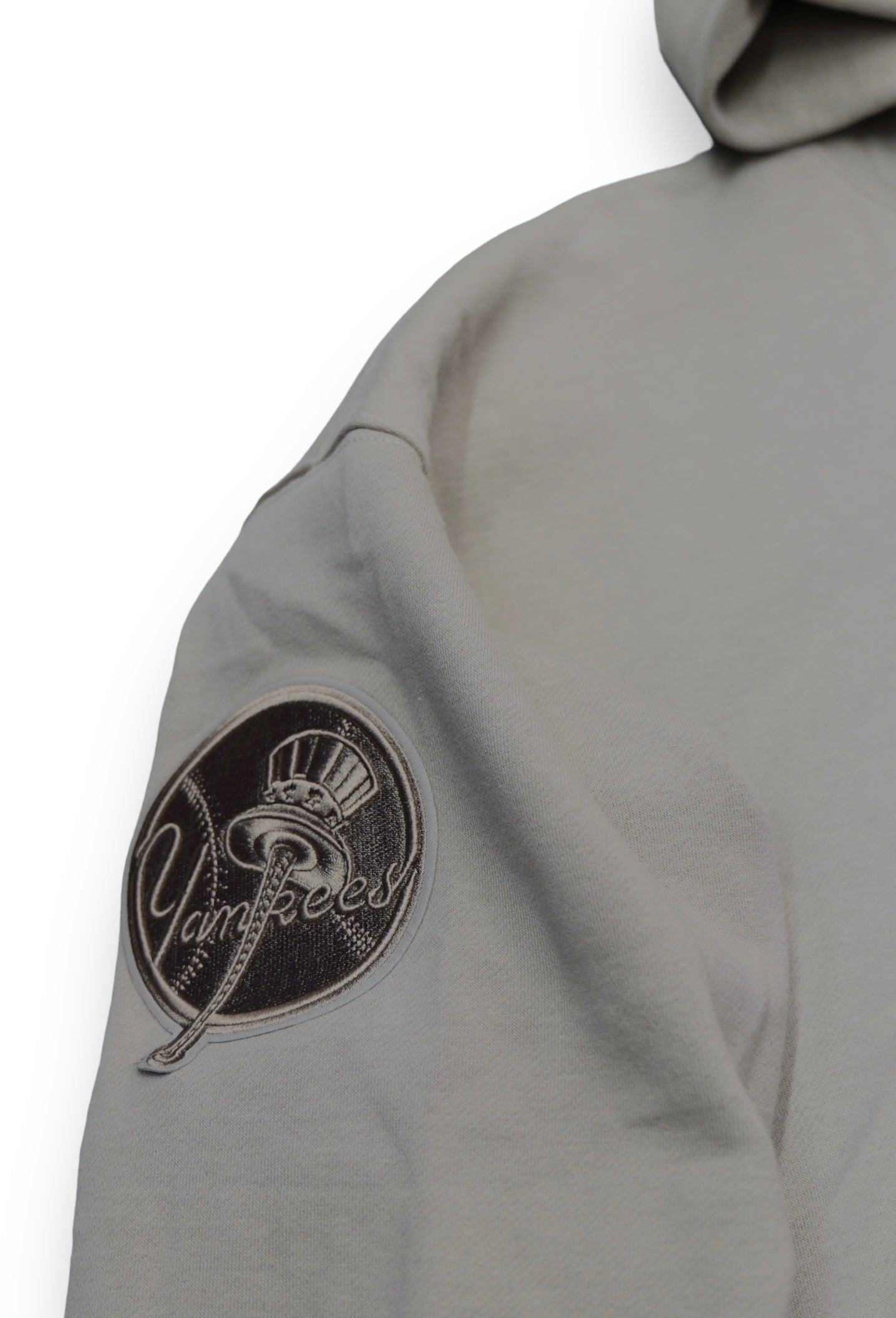 Pro Standard New York Yankees Sweatsuit (Taupe)