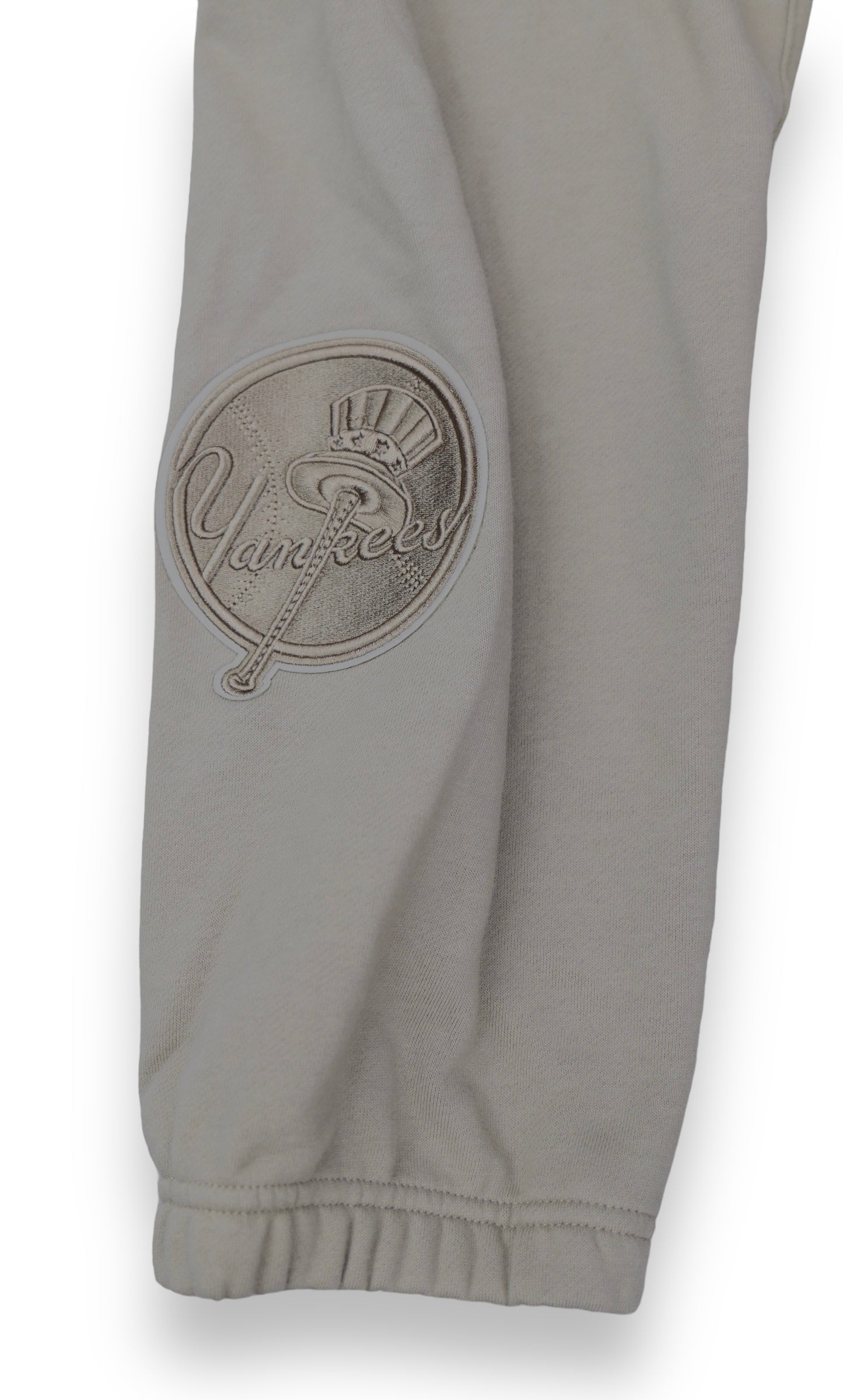 Pro Standard New York Yankees Sweatsuit (Taupe)