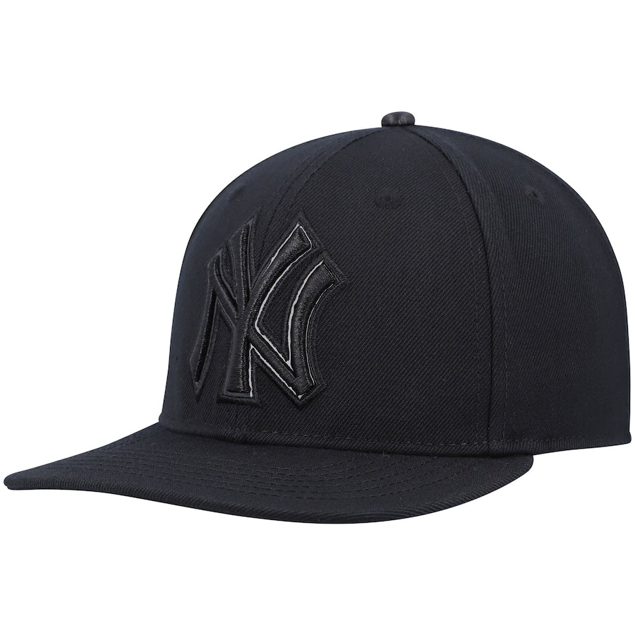 Pro Standard New York Yankees Triple Black Wool Snapback Hat