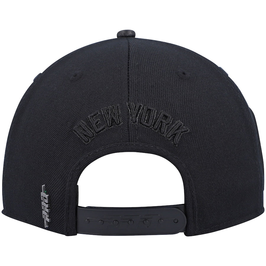 Pro Standard New York Yankees Triple Black Wool Snapback Hat